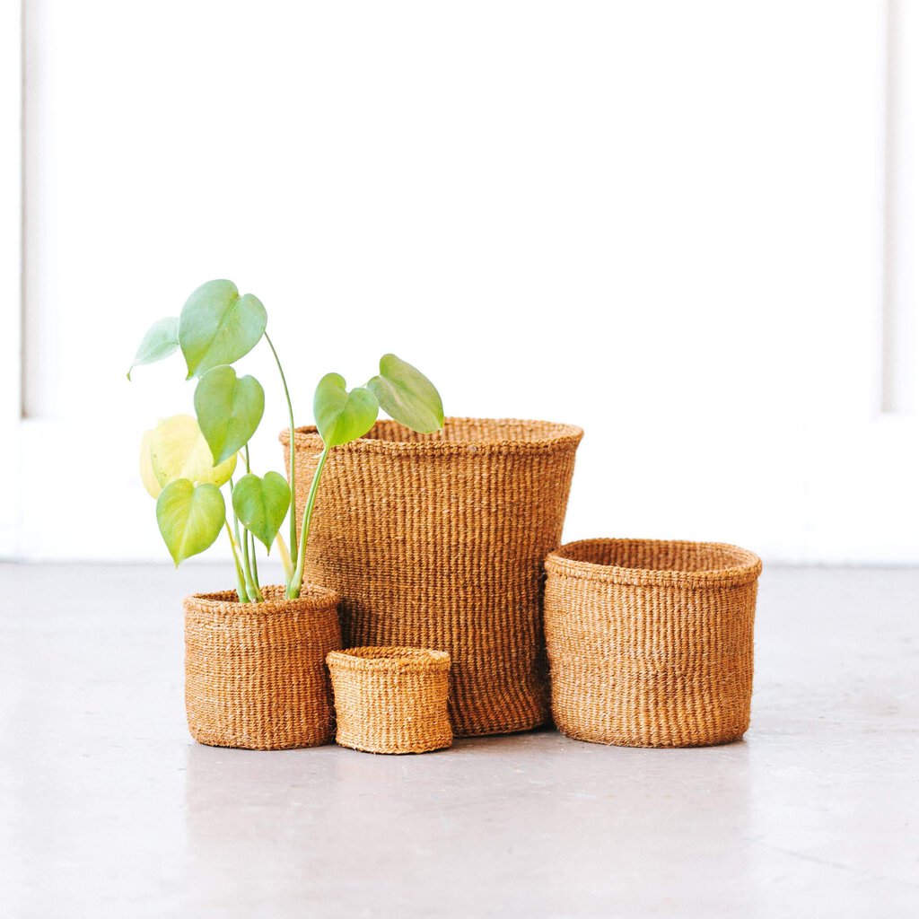 Amsha - Small Ochre Yellow Sisal Basket - Woven in Kenya