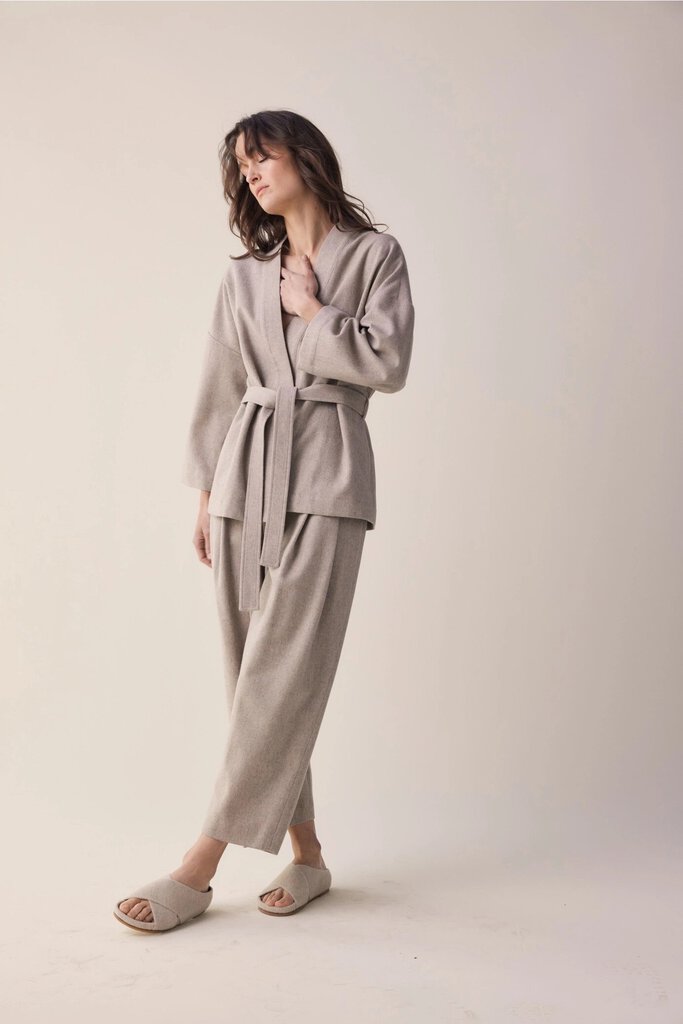 amente - 100% Wool Fog Grey Tapered Ankle Pants - Medium/Large