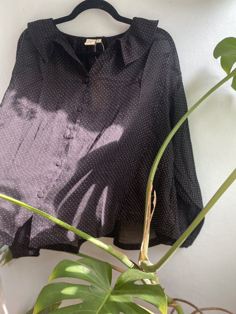 World of Crow - Polka Dot Ruffle Collar Top - Medium