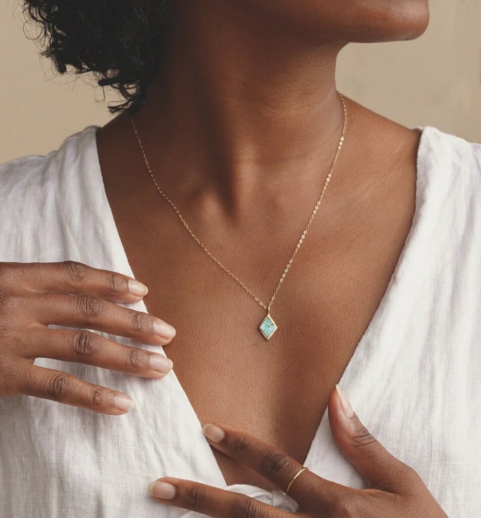 Mountainside Jewelry - Adia Labradorite Necklace