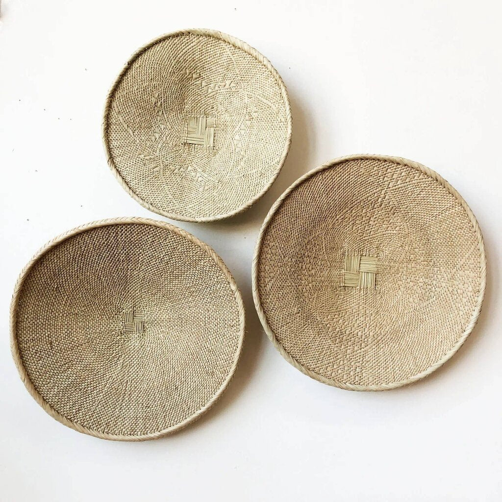 Amsha - Binga Wild Grass Winnowing/Wall Basket - 14.5"