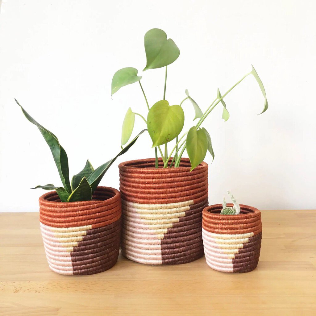 Amsha - Gishamvu Basket Trio