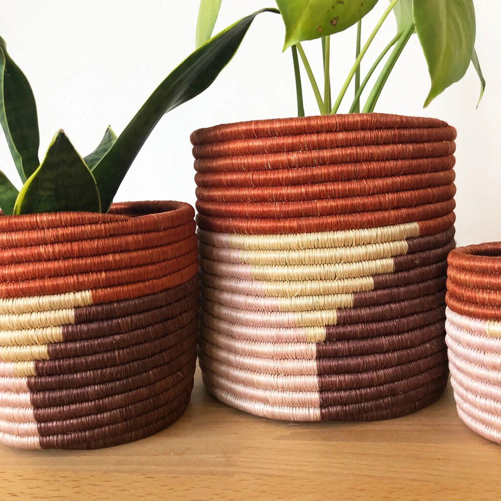 Amsha - Gishamvu Basket Trio