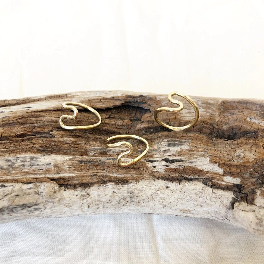Amsha - Wavy Ring - Size 8
