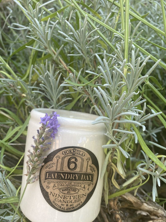 19 Candles - Laundry Day Candle