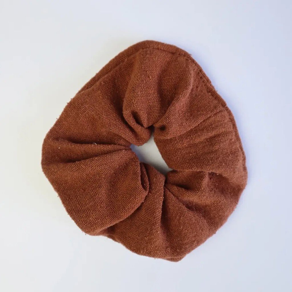 Eco Raw Studio - Terra Cotta Plant-dyed Raw Silk Scrunchie