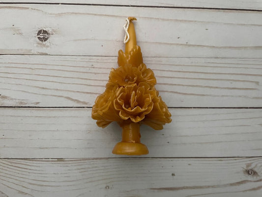 Casa Viviana Alávez - Teotitlan del Valle, Oaxaca, MX - Handcrafted Oaxacan Beeswax Marigold Candle - 7" Natural