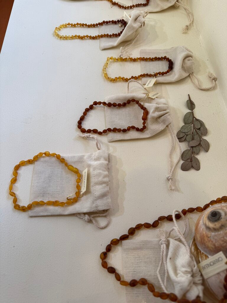 Canyon Leaf - Classic Raw Baltic Amber Knotted Strand Necklace - Baby