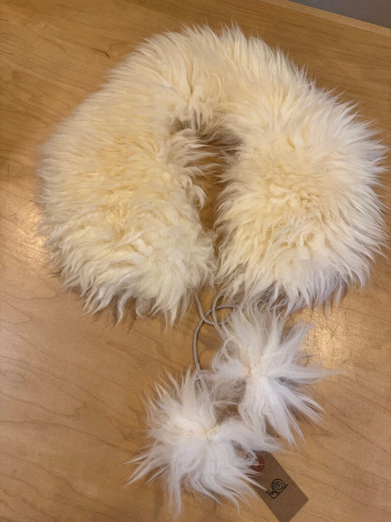 Beija Flor Rituals - Birch Long Shorn Shearling Collar with Poms