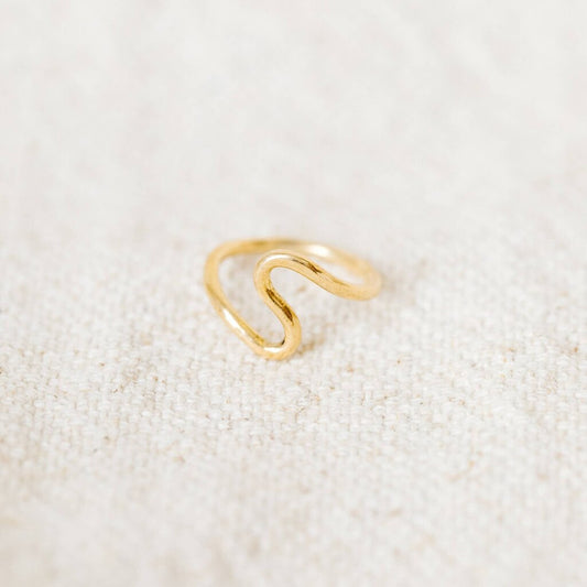 Amsha - Wavy Ring - Size 8