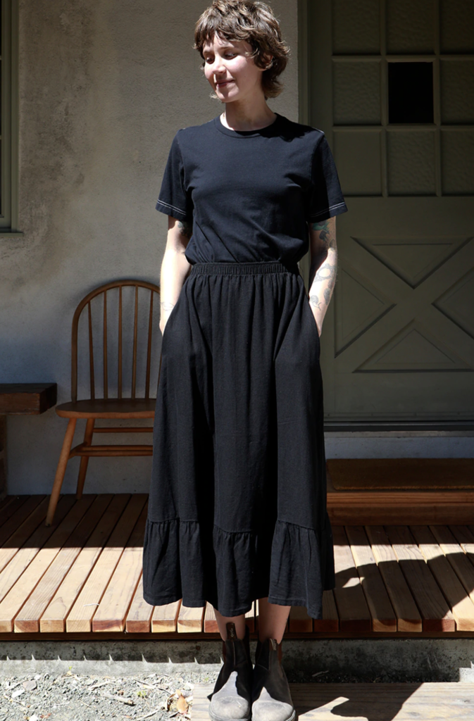 Me & Arrow - Black Ruffle Skirt - Large