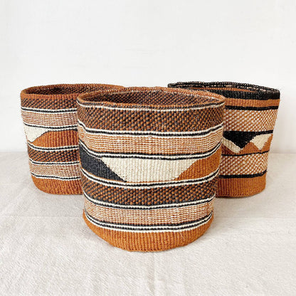 Amsha - Mwingi Treebark-dyed Sisal Basket - Kenya